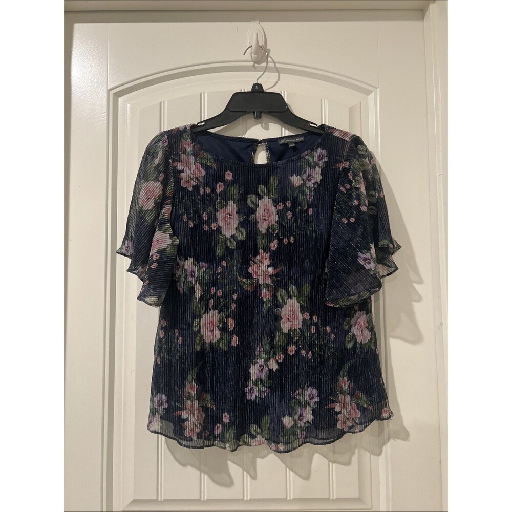 NWOT Adrianna Papell Crinkle Floral Flutter Sleeve Metallic Top Blouse Size M